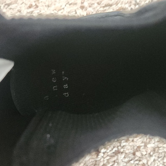 A New Day Shiny Black Women's Rain Boots - Picture 9 of 10